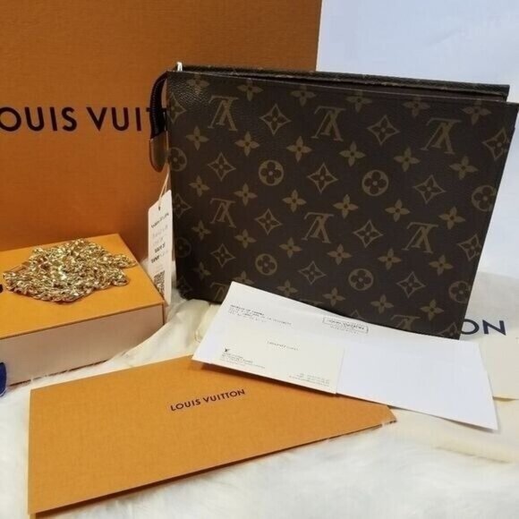 LOUIS VUITTON TOILETRIES BAG 26 MONOGRAM - Picture 3 of 14